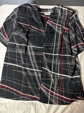 Black Plaid Short-Sleeve Button Shirt - Leandra